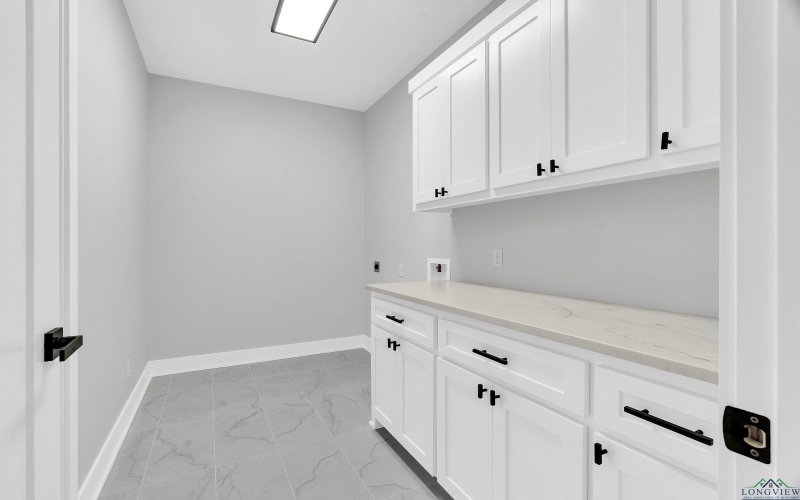 1015 Windy Ridge, Longview, TX 75605, 4 Bedrooms Bedrooms, ,2 BathroomsBathrooms,Residential,For Sale,1015 Windy Ridge,0,20255211