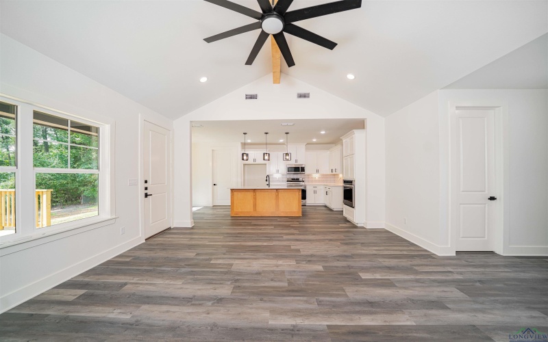 24016 Birdie Ln, Gladewater, TX 75647, 4 Bedrooms Bedrooms, ,2 BathroomsBathrooms,Residential,For Sale,24016 Birdie Ln,0,20255226