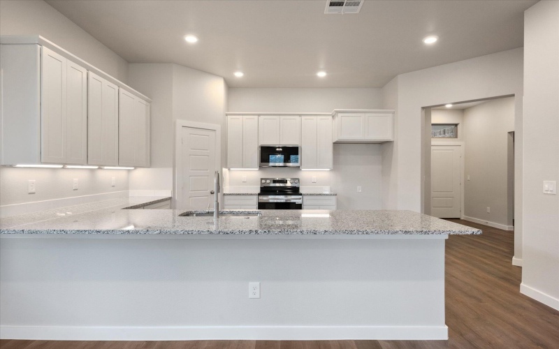 8610 29th Street, Lubbock, TX 79407, 3 Bedrooms Bedrooms, ,2 BathroomsBathrooms,Residential,For Sale,8610 29th Street,0,202558390