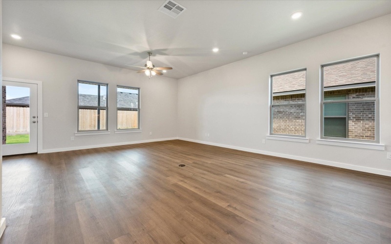 8610 29th Street, Lubbock, TX 79407, 3 Bedrooms Bedrooms, ,2 BathroomsBathrooms,Residential,For Sale,8610 29th Street,0,202558390