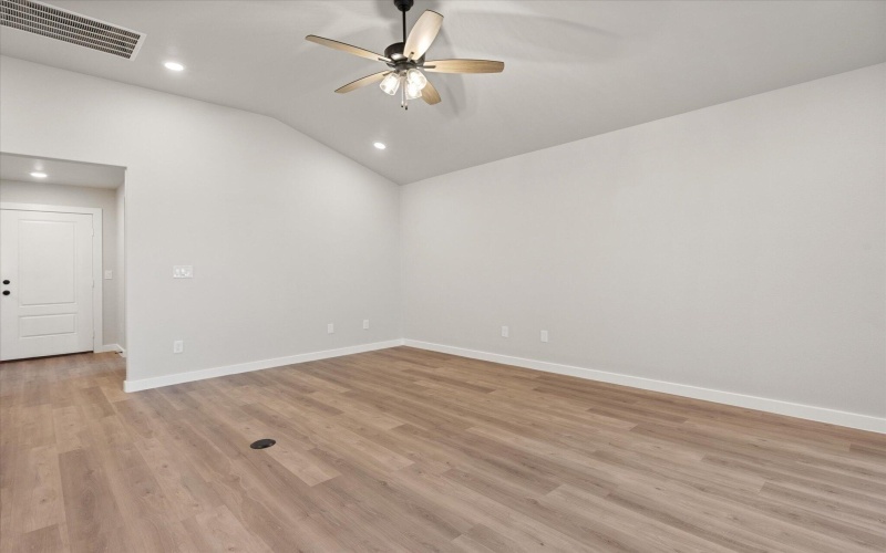 8609 29th Street, Lubbock, TX 79407, 4 Habitaciones Habitaciones , ,2 BañosBaños,Residential,En Venta,8609 29th Street,0,202558392