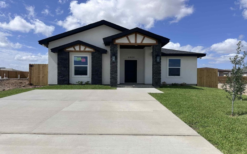 5909 Tavo Dr., Laredo, TX 78046-4012, 3 Bedrooms Bedrooms, ,2 BathroomsBathrooms,Residential,For Sale,5909 Tavo Dr.,20253250