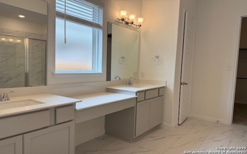 128 Mallory's Way, Castroville, TX 78009, 3 Habitaciones Habitaciones , ,2 BañosBaños,Residential,En Venta,128 Mallory's Way,0,1850945
