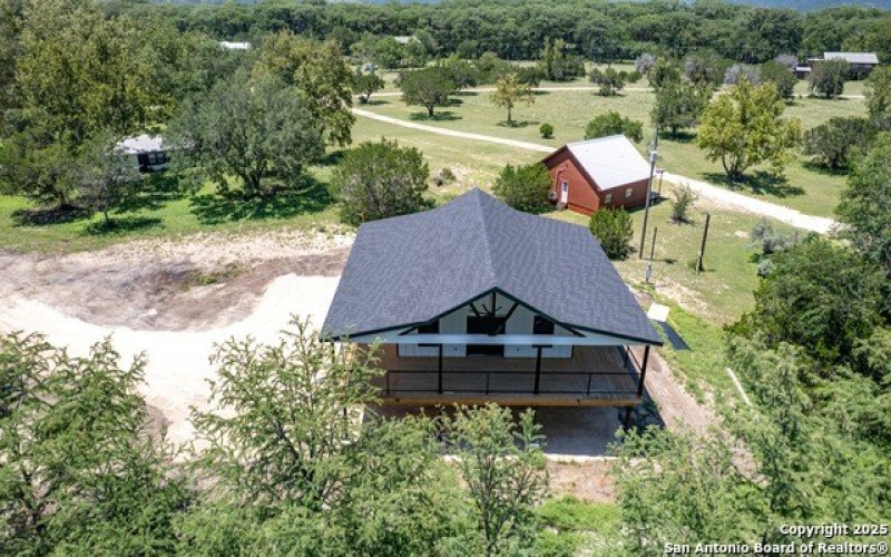 132 Sherman Lane, Leakey, TX 78873, 3 Habitaciones Habitaciones , ,3 BañosBaños,Residential,En Venta,132 Sherman Lane,1887675