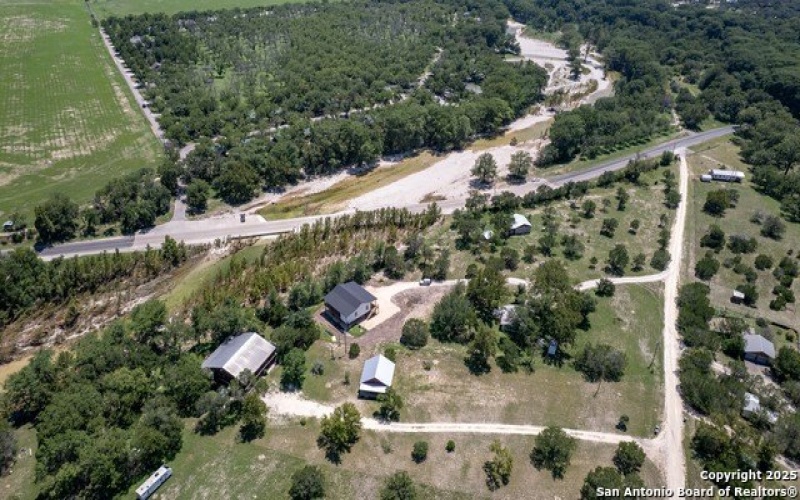 132 Sherman Lane, Leakey, TX 78873, 3 Habitaciones Habitaciones , ,3 BañosBaños,Residential,En Venta,132 Sherman Lane,1887675