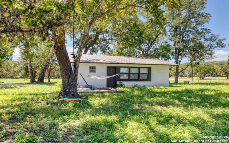 132 Sherman Lane, Leakey, TX 78873, 3 Habitaciones Habitaciones , ,3 BañosBaños,Residential,En Venta,132 Sherman Lane,1887675