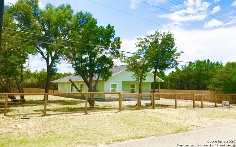 1416 Skyline Hills, Canyon Lake, TX 78133, 3 Habitaciones Habitaciones , ,2 BañosBaños,Residential,En Venta,1416 Skyline Hills,0,1887771