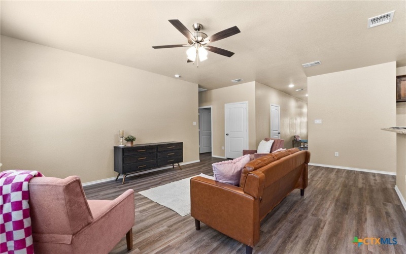 1348 Lindsey Drive, Copperas Cove, TX 76522, 3 Bedrooms Bedrooms, ,2 BathroomsBathrooms,Residential,For Sale,1348 Lindsey Drive,0,587672