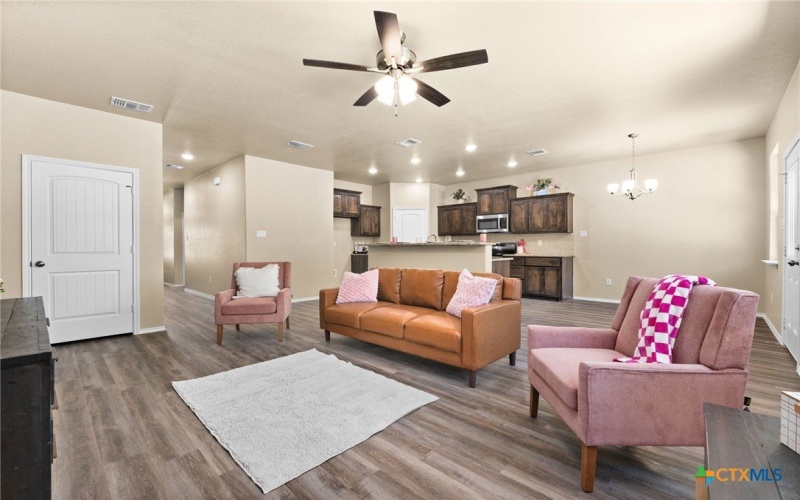 1348 Lindsey Drive, Copperas Cove, TX 76522, 3 Bedrooms Bedrooms, ,2 BathroomsBathrooms,Residential,For Sale,1348 Lindsey Drive,0,587672