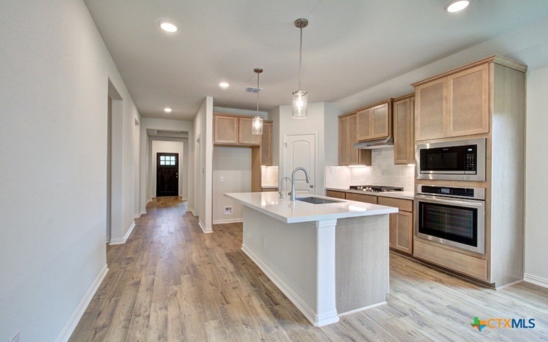 1657 Couser Avenue, New Braunfels, TX 78132, 4 Habitaciones Habitaciones , ,3 BañosBaños,Residential,En Venta,1657 Couser Avenue,0,587744