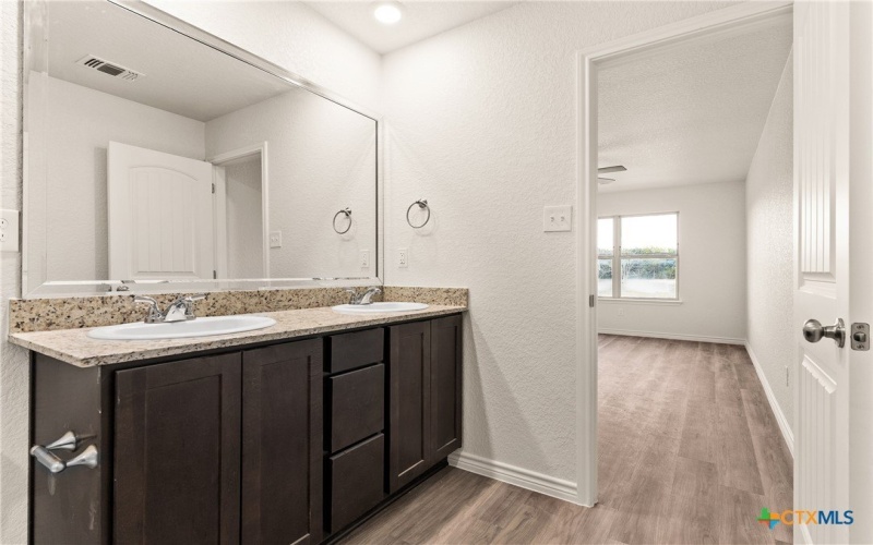 3306 Abraham Drive, Killeen, TX 76549, 3 Habitaciones Habitaciones , ,2 BañosBaños,Residential,En Venta,3306 Abraham Drive,587926
