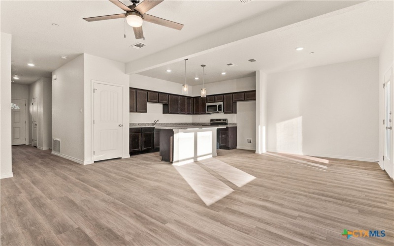 3306 Abraham Drive, Killeen, TX 76549, 3 Habitaciones Habitaciones , ,2 BañosBaños,Residential,En Venta,3306 Abraham Drive,587926