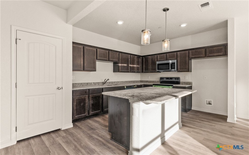 3306 Abraham Drive, Killeen, TX 76549, 3 Habitaciones Habitaciones , ,2 BañosBaños,Residential,En Venta,3306 Abraham Drive,587926
