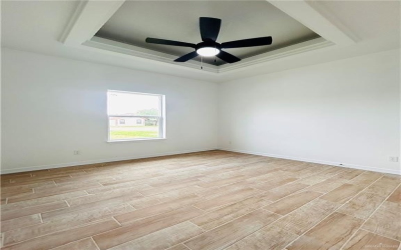 412 S Bowie Avenue, Elsa, TX 78538, 3 Habitaciones Habitaciones , ,2 BañosBaños,Residential,En Venta,412 S Bowie Avenue,477092