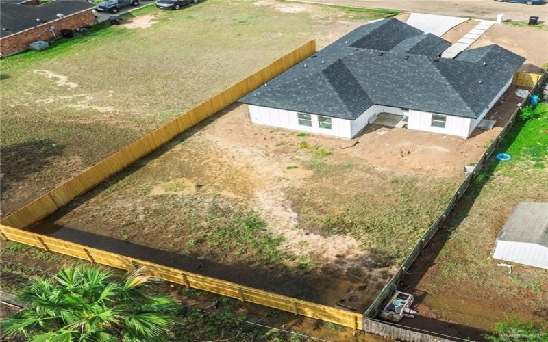 412 S Bowie Avenue, Elsa, TX 78538, 3 Habitaciones Habitaciones , ,2 BañosBaños,Residential,En Venta,412 S Bowie Avenue,477092