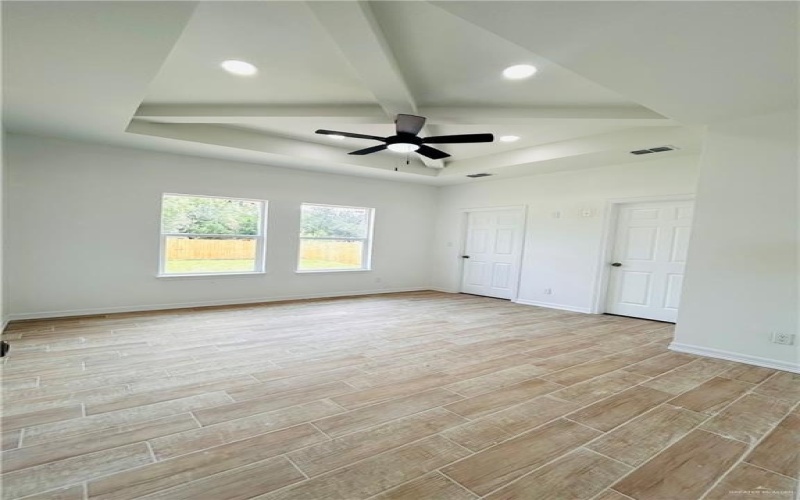 412 S Bowie Avenue, Elsa, TX 78538, 3 Habitaciones Habitaciones , ,2 BañosBaños,Residential,En Venta,412 S Bowie Avenue,477092