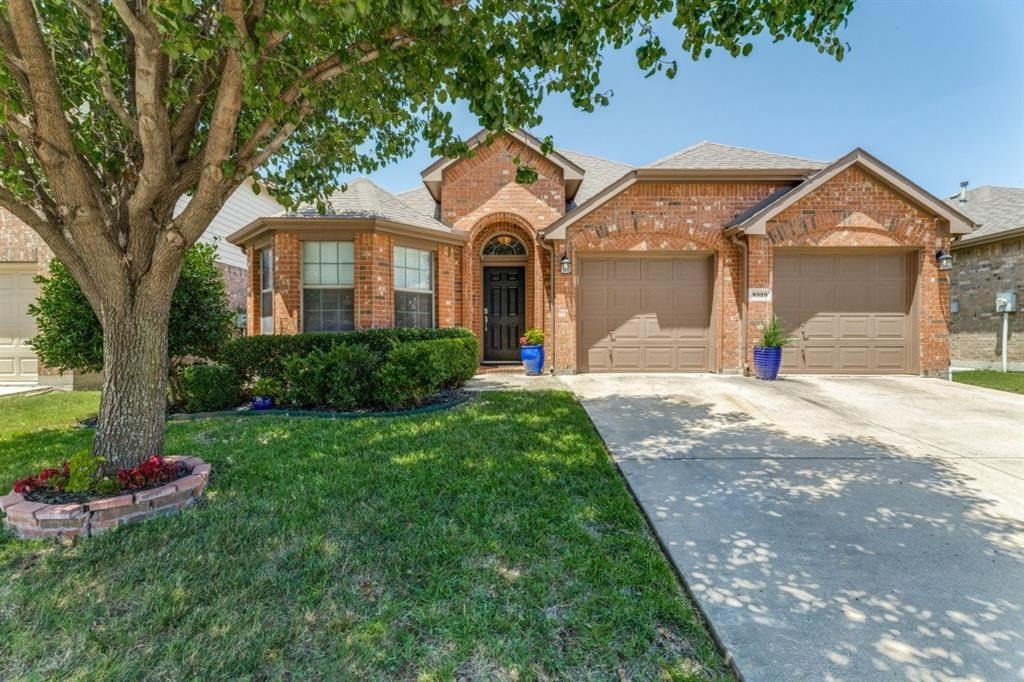 8929 Brook Hill Lane, Fort Worth, TX 76244, 3 Bedrooms Bedrooms, ,2 BathroomsBathrooms,Residential,For Sale,8929 Brook Hill Lane,0,21001836