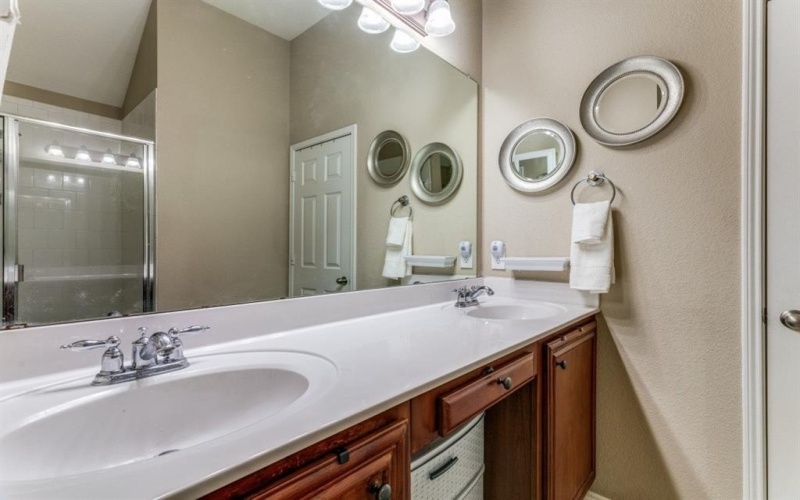 8929 Brook Hill Lane, Fort Worth, TX 76244, 3 Bedrooms Bedrooms, ,2 BathroomsBathrooms,Residential,For Sale,8929 Brook Hill Lane,0,21001836