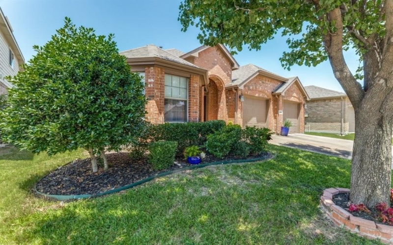 8929 Brook Hill Lane, Fort Worth, TX 76244, 3 Bedrooms Bedrooms, ,2 BathroomsBathrooms,Residential,For Sale,8929 Brook Hill Lane,0,21001836