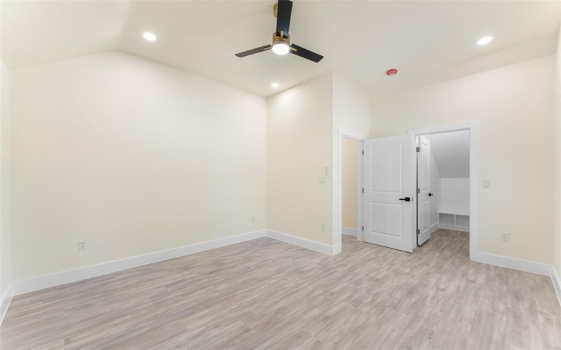 2601 Marburg Street, Dallas, TX 75215, 5 Habitaciones Habitaciones , ,3 BañosBaños,Residential,En Venta,2601 Marburg Street,21008994
