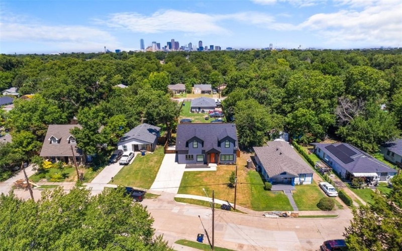 2601 Marburg Street, Dallas, TX 75215, 5 Habitaciones Habitaciones , ,3 BañosBaños,Residential,En Venta,2601 Marburg Street,21008994