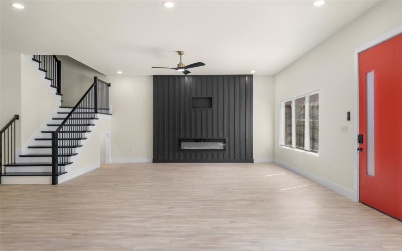 2601 Marburg Street, Dallas, TX 75215, 5 Habitaciones Habitaciones , ,3 BañosBaños,Residential,En Venta,2601 Marburg Street,21008994