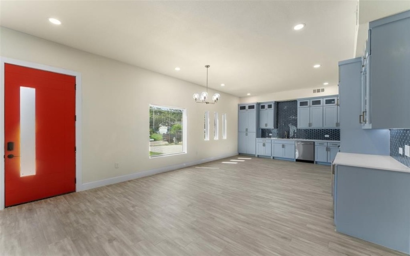 2601 Marburg Street, Dallas, TX 75215, 5 Habitaciones Habitaciones , ,3 BañosBaños,Residential,En Venta,2601 Marburg Street,21008994
