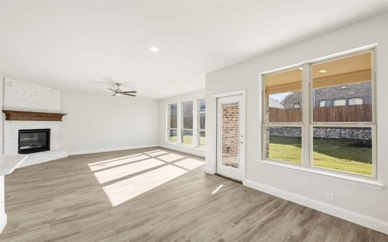 816 Yosemite Drive, DeSoto, TX 75115, 5 Bedrooms Bedrooms, ,3 BathroomsBathrooms,Residential,For Sale,816 Yosemite Drive,0,21014395