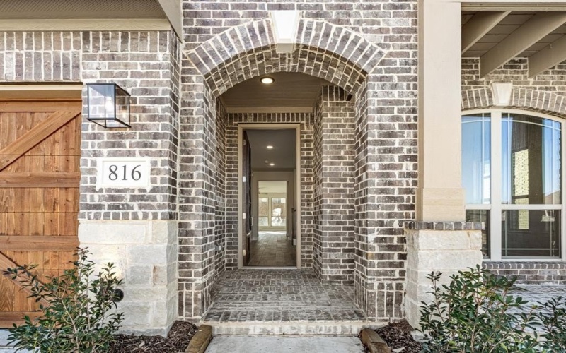 816 Yosemite Drive, DeSoto, TX 75115, 5 Bedrooms Bedrooms, ,3 BathroomsBathrooms,Residential,For Sale,816 Yosemite Drive,0,21014395