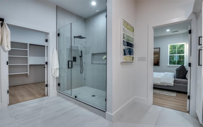324 N Patton Avenue, Dallas, TX 75203, 3 Habitaciones Habitaciones , ,3 BañosBaños,Residential,En Venta,324 N Patton Avenue,0,21013820