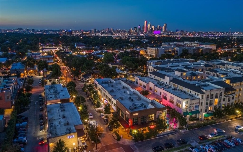 324 N Patton Avenue, Dallas, TX 75203, 3 Habitaciones Habitaciones , ,3 BañosBaños,Residential,En Venta,324 N Patton Avenue,0,21013820