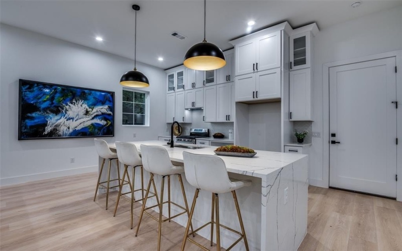 324 N Patton Avenue, Dallas, TX 75203, 3 Habitaciones Habitaciones , ,3 BañosBaños,Residential,En Venta,324 N Patton Avenue,0,21013820
