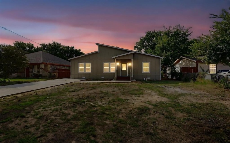 326 Adams Street, Wilmer, TX 75172, 4 Bedrooms Bedrooms, ,3 BathroomsBathrooms,Residential,For Sale,326 Adams Street,0,21013976