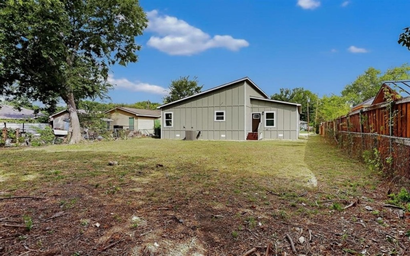 326 Adams Street, Wilmer, TX 75172, 4 Bedrooms Bedrooms, ,3 BathroomsBathrooms,Residential,For Sale,326 Adams Street,0,21013976