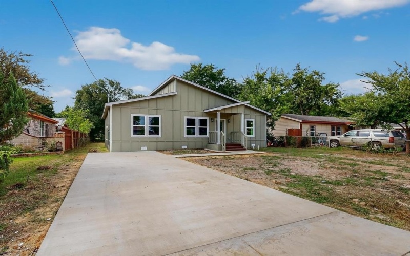 326 Adams Street, Wilmer, TX 75172, 4 Bedrooms Bedrooms, ,3 BathroomsBathrooms,Residential,For Sale,326 Adams Street,0,21013976