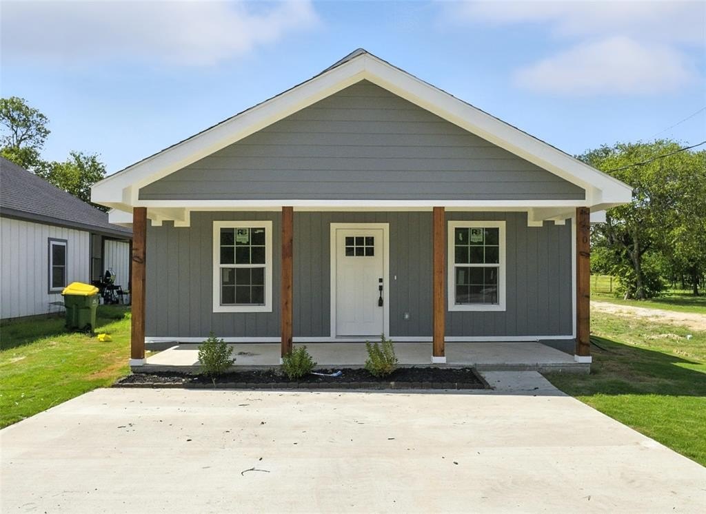 400 Mark Street, Hillsboro, TX 76645, 3 Habitaciones Habitaciones , ,2 BañosBaños,Residential,En Venta,400 Mark Street,21014246