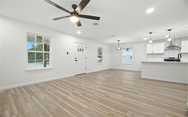 400 Mark Street, Hillsboro, TX 76645, 3 Habitaciones Habitaciones , ,2 BañosBaños,Residential,En Venta,400 Mark Street,21014246