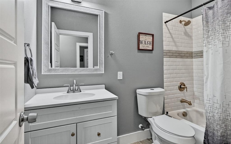 515 N East Street, Sherman, TX 75090, 3 Bedrooms Bedrooms, ,2 BathroomsBathrooms,Residential,For Sale,515 N East Street,21014302