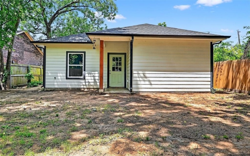 515 N East Street, Sherman, TX 75090, 3 Bedrooms Bedrooms, ,2 BathroomsBathrooms,Residential,For Sale,515 N East Street,21014302