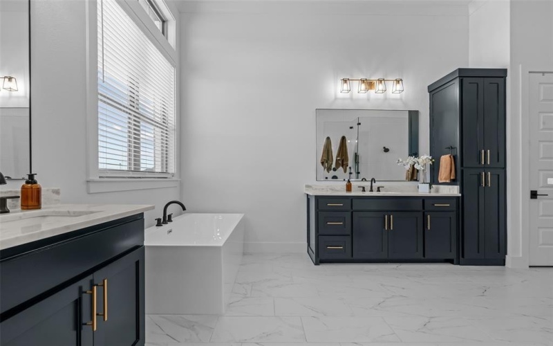 5921 Hudson Sail Circle, Fort Worth, TX 76179, 5 Habitaciones Habitaciones , ,6 BañosBaños,Residential,En Venta,5921 Hudson Sail Circle,21014335
