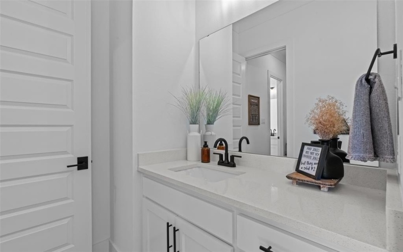 5921 Hudson Sail Circle, Fort Worth, TX 76179, 5 Habitaciones Habitaciones , ,6 BañosBaños,Residential,En Venta,5921 Hudson Sail Circle,21014335