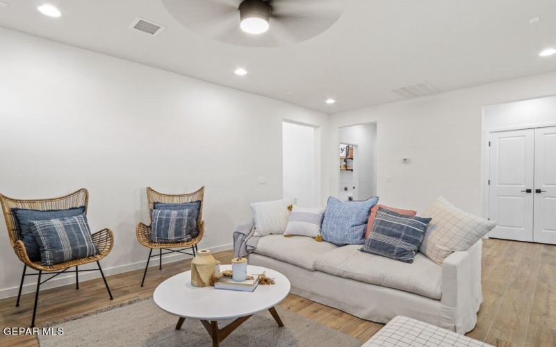 12712 Fredericksberg Avenue, El Paso, TX 79928, 4 Bedrooms Bedrooms, ,2 BathroomsBathrooms,Residential,For Sale,12712 Fredericksberg Avenue,909913