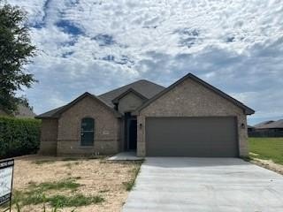 1707 Lakeway Drive, Cleburne, TX 76033, 3 Bedrooms Bedrooms, ,2 BathroomsBathrooms,Residential,For Sale,1707 Lakeway Drive,0,21014920