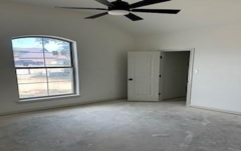 1707 Lakeway Drive, Cleburne, TX 76033, 3 Bedrooms Bedrooms, ,2 BathroomsBathrooms,Residential,For Sale,1707 Lakeway Drive,0,21014920