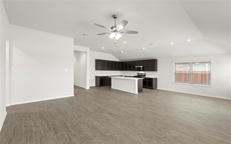 110 Bandit, Terrell, TX 75160, 3 Bedrooms Bedrooms, ,2 BathroomsBathrooms,Residential,For Sale,110 Bandit,0,21015089