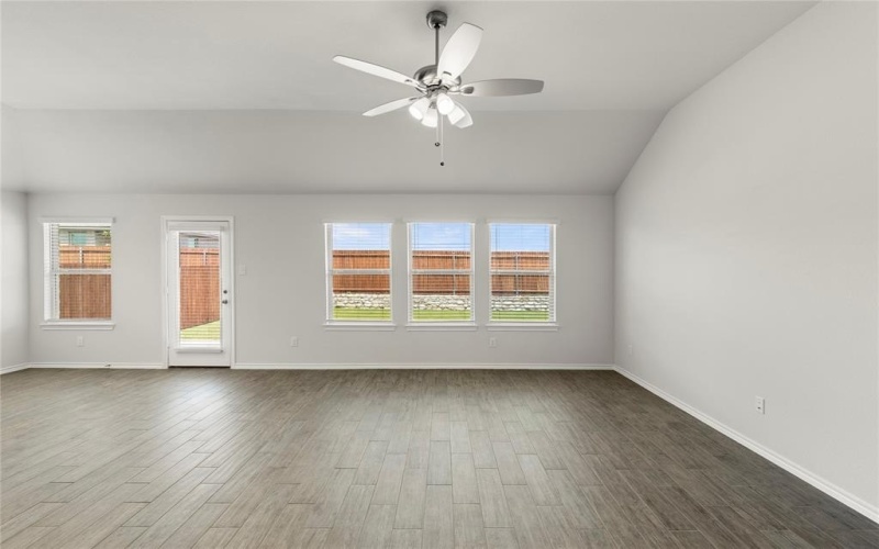 110 Bandit, Terrell, TX 75160, 3 Bedrooms Bedrooms, ,2 BathroomsBathrooms,Residential,For Sale,110 Bandit,0,21015089