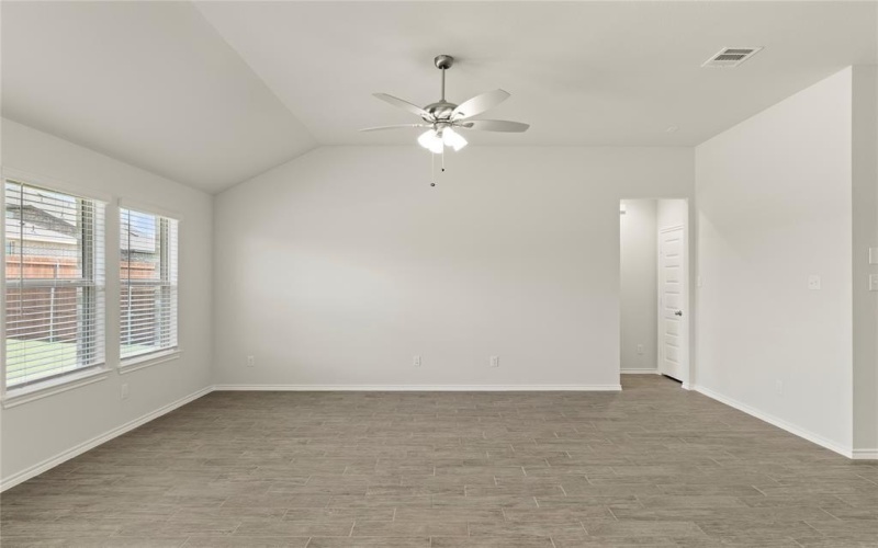 110 Bandit, Terrell, TX 75160, 3 Bedrooms Bedrooms, ,2 BathroomsBathrooms,Residential,For Sale,110 Bandit,0,21015089