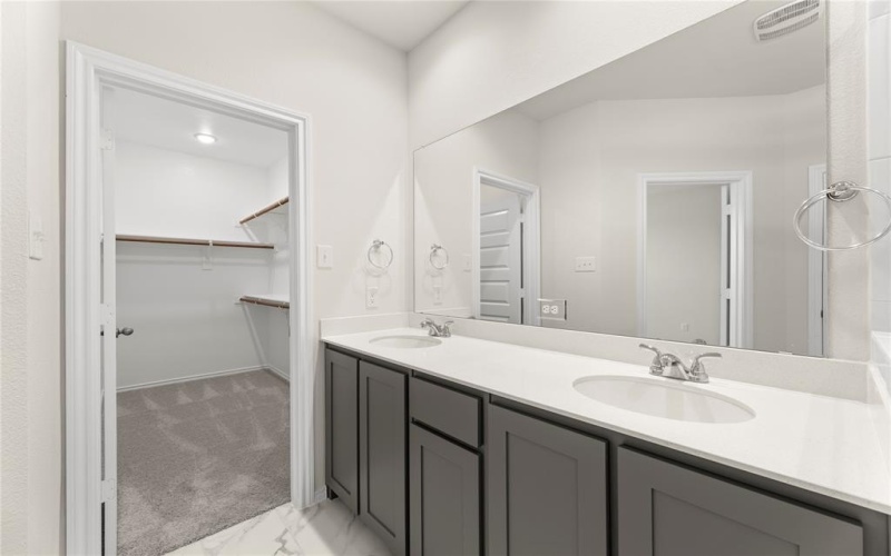 121 Van Horn, Terrell, TX 75160, 3 Bedrooms Bedrooms, ,2 BathroomsBathrooms,Residential,For Sale,121 Van Horn,0,21015105