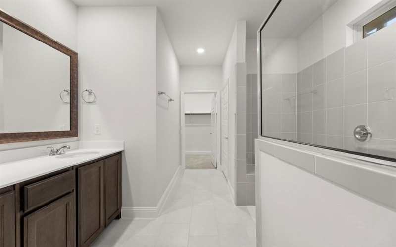 2814 Livestock, Midlothian, TX 76065, 2 Habitaciones Habitaciones , ,2 BañosBaños,Residential,En Venta,2814 Livestock,0,21015228