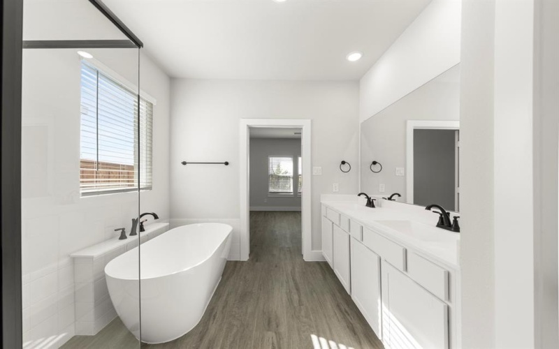 705 Valley Pines Drive, Anna, TX 75409, 5 Habitaciones Habitaciones , ,3 BañosBaños,Residential,En Venta,705 Valley Pines Drive,0,21015235